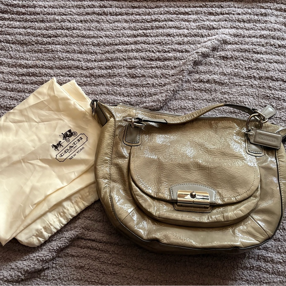 Coach Beige Leather Shoulder Bag